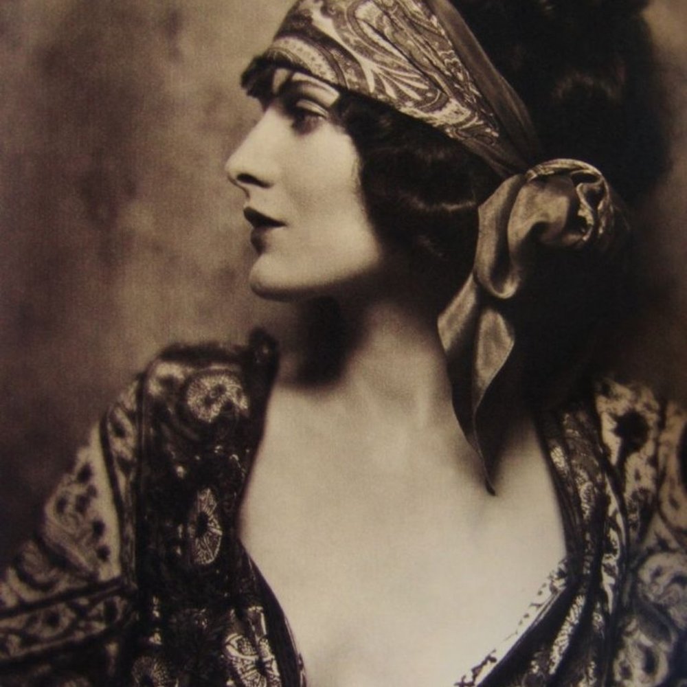 Meet your Posher, Rose